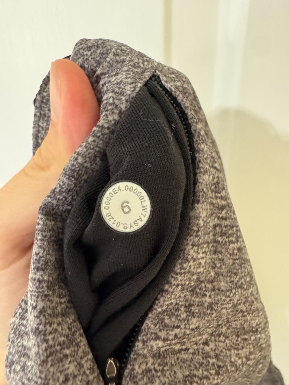 Lululemon Choose A Side Short - Size 6 - Heather Lux Multi Black / Black - Picture 10 of 10